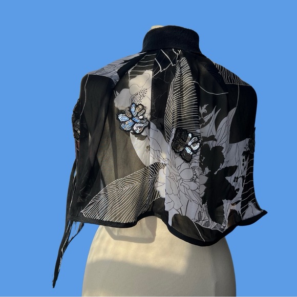 Swankety Swank Black & White Floral Chiffon Sparkle Capelet w/Hemp snap collar - Picture 3 of 6